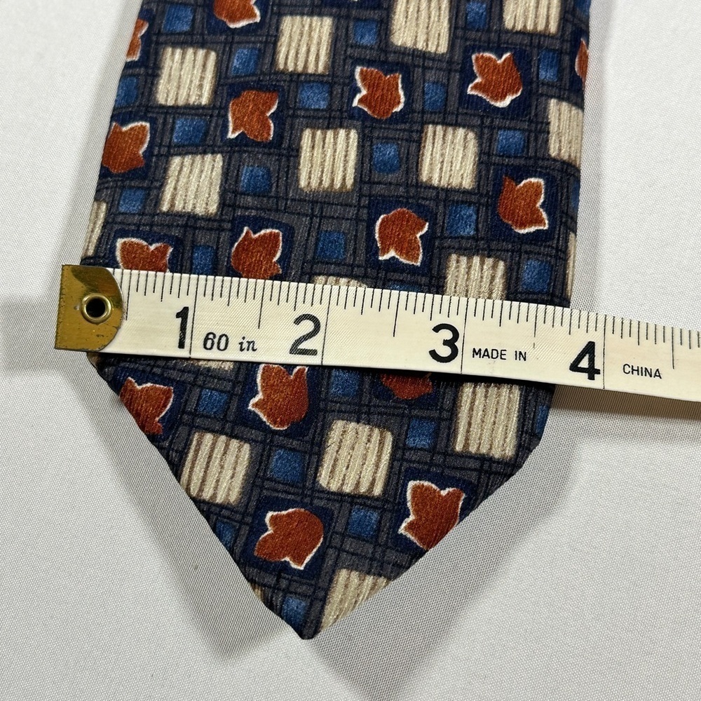 Men’s Ottimo Italian Necktie​​​ - Picture 3 of 4